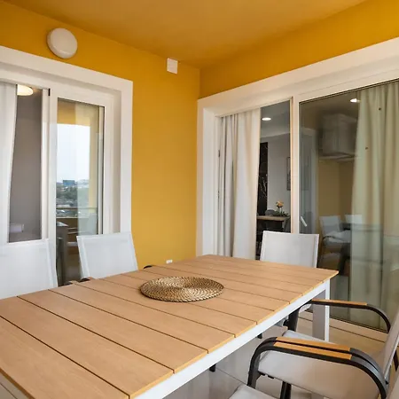 شقة High Floor Family With Ocean Views By Lovetenerife أذيخي