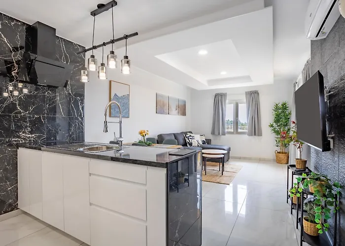 High Floor Family With Ocean Views By Lovetenerife * أذيخي