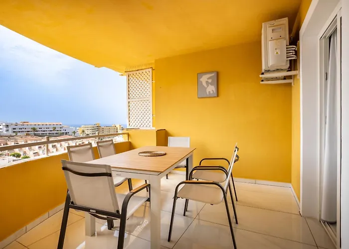 High Floor Family With Ocean Views By Lovetenerife *